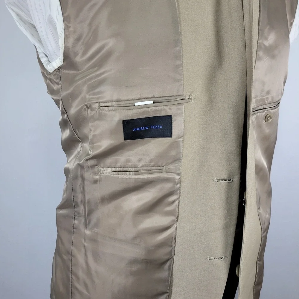 Andrew Fezza‎ Men's Sport Coat Blazer Two Button Beige Polyester Blend Size 44L